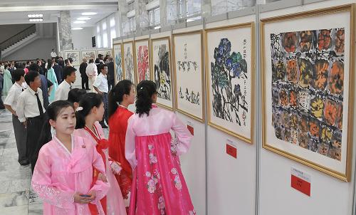 中朝建交六十周年中国美术展平壤开幕